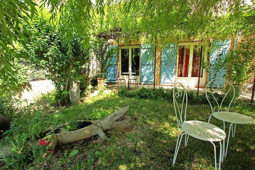Logis Auberge Du Vigneron Cucugnan Exterior foto